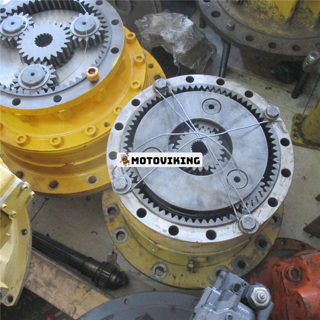 CAT 320B Swing Reduction box