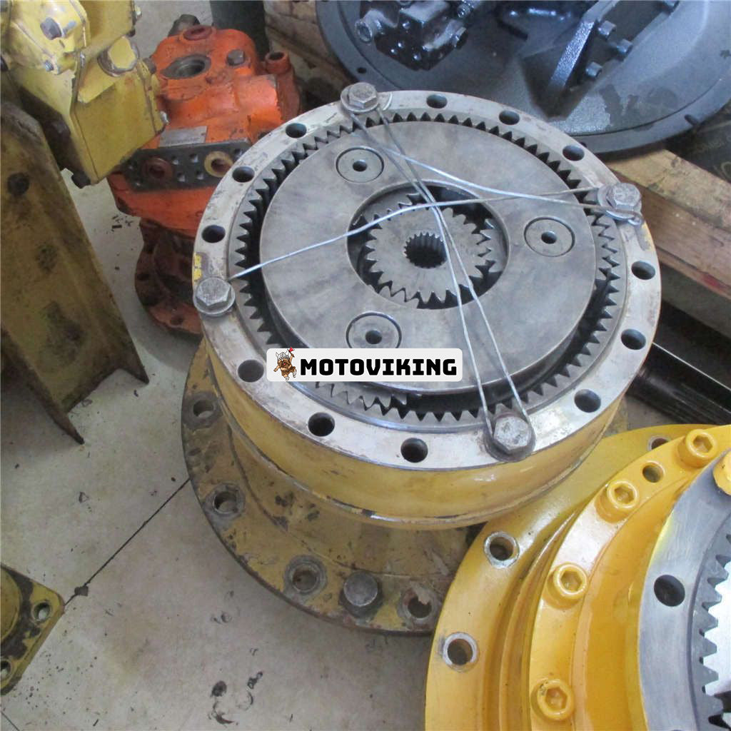 CAT 320B Swing Reduction box