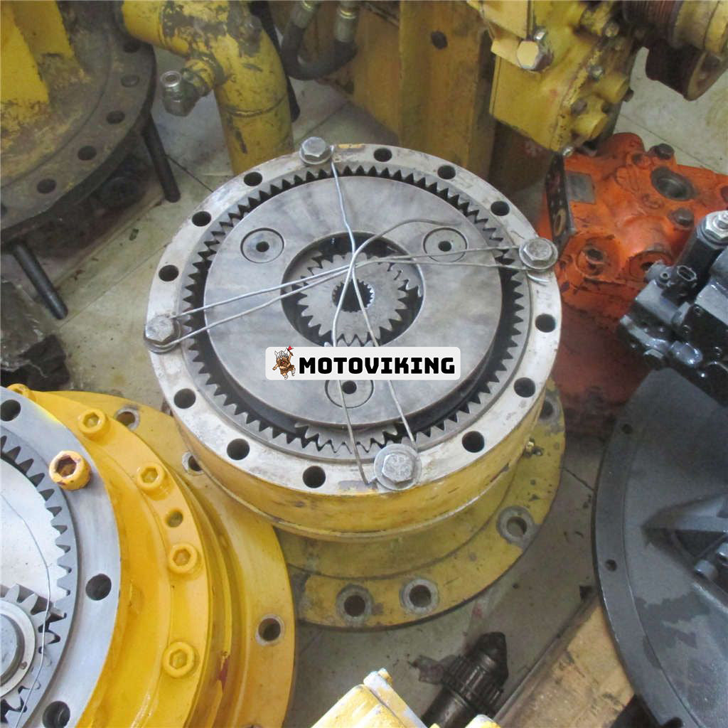 CAT 320B Swing Reduction box