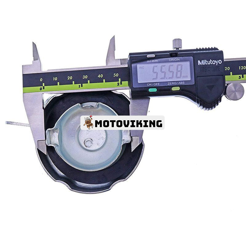 Låsande bränslelock 130049A1 87335469 för CASE-lastare 570LXT 570NXT 570MXT 580SM 580M 580L 580SL 590L 590SL 590SM